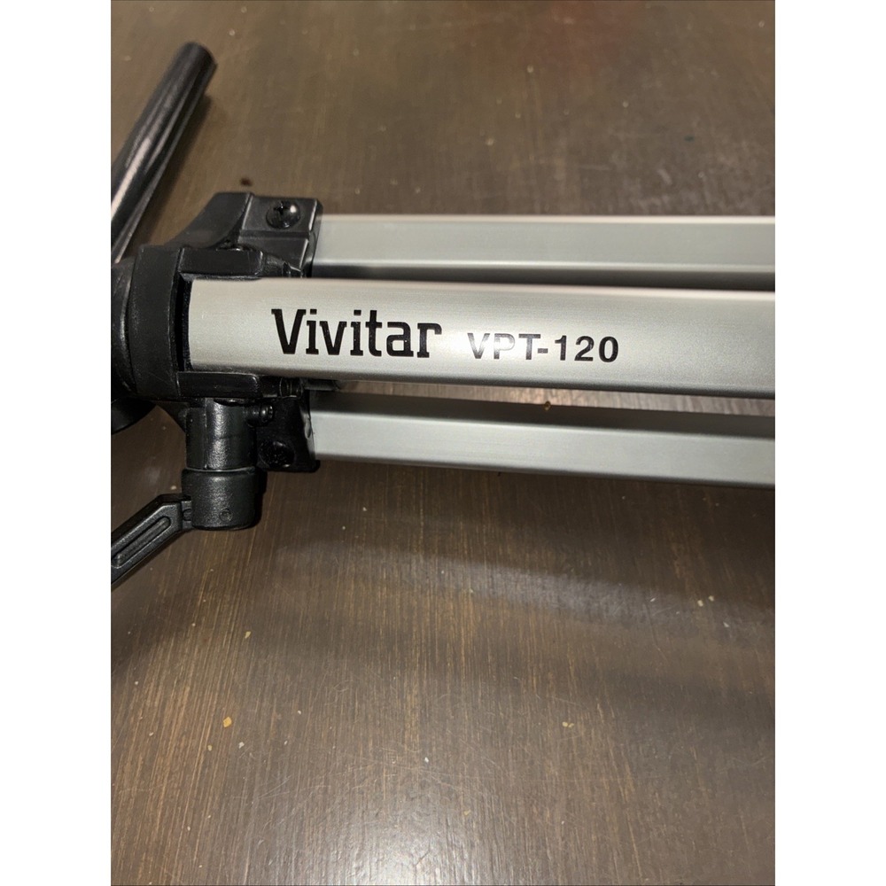 Vivitar VPT 120 Deluxe Lightweight Video Photo Camera Tripod 1999 Works